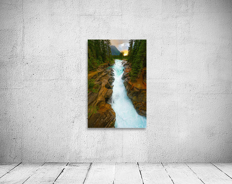 Cascade Beauty Wall Preview