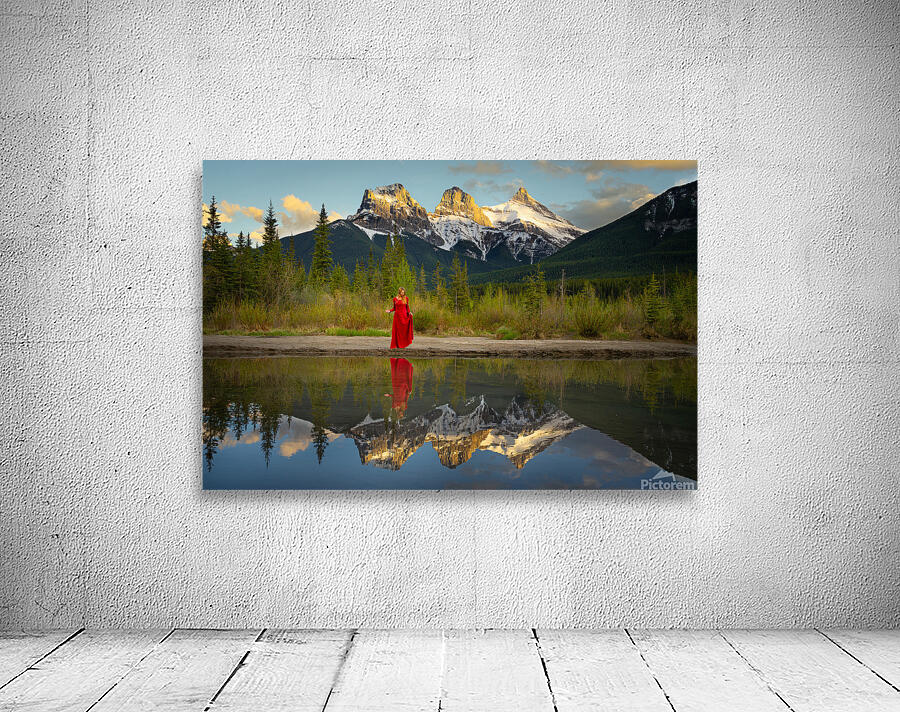 Between Peaks Wall Preview